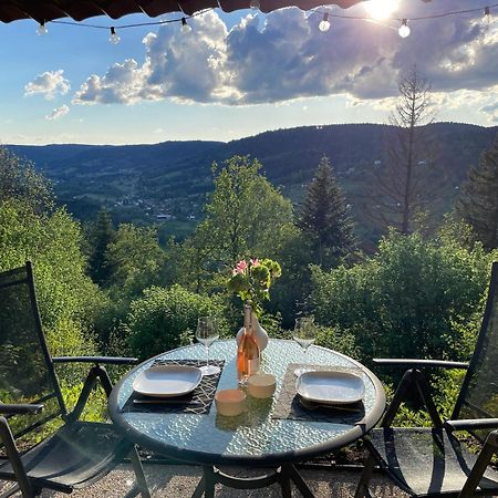לה טולי Le Gite Cozy De Bouvacote Avec Vue Panoramique Et Sauna מראה חיצוני תמונה