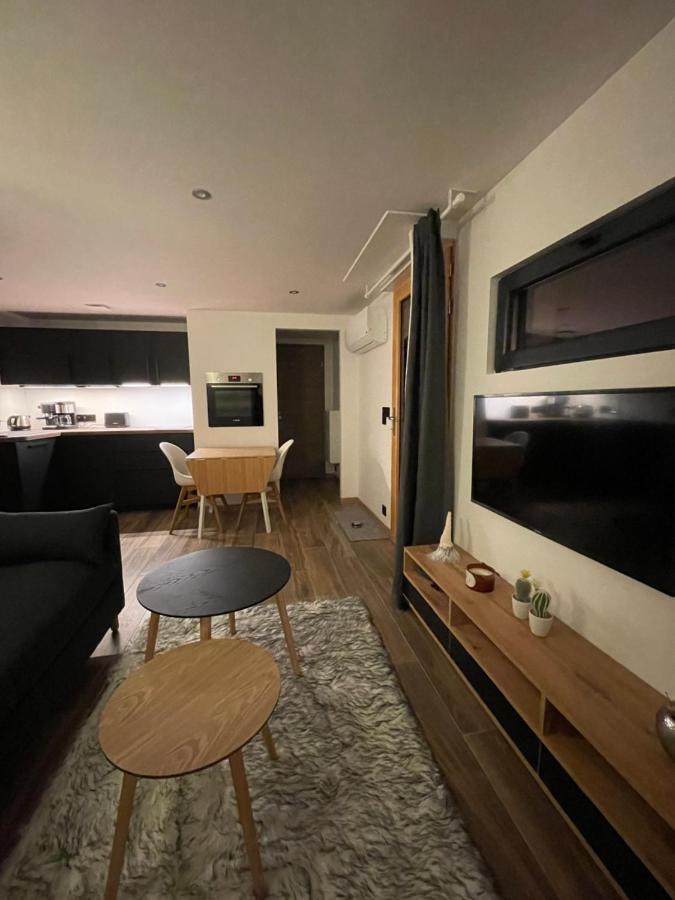 לה טולי Le Gite Cozy De Bouvacote Avec Vue Panoramique Et Sauna מראה חיצוני תמונה