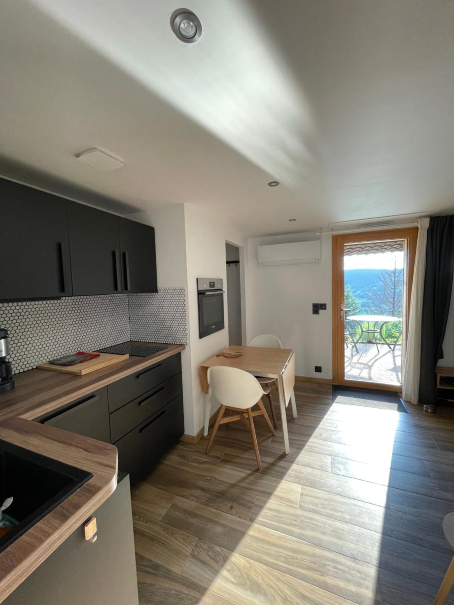 לה טולי Le Gite Cozy De Bouvacote Avec Vue Panoramique Et Sauna מראה חיצוני תמונה